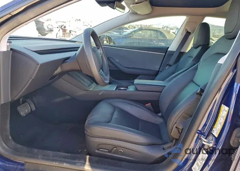 2024 Tesla Model 3 z USA, uszkodzony, nr VIN 5YJ3E1EA2RF752691